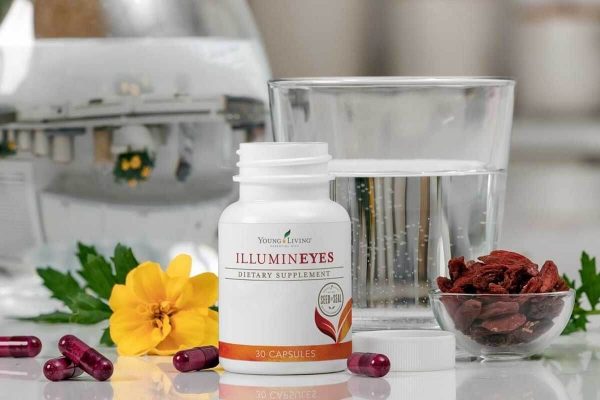 Complex de vitamine pentru sănătatea ochilor IlluminEyes Young Living 30 capsule - imagine 2