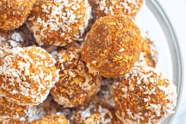 Carrot cake raw bites - 10 buc (fara zahar)